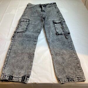 Fashion Nova NWT Acid Wash Grey Cargo Denim Joggers Size 9